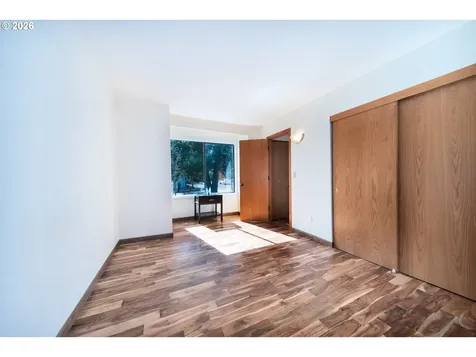2235 SW Marigold Street Portland OR 97219