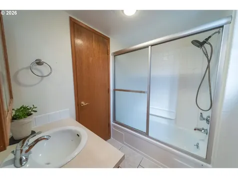 2235 SW Marigold Street Portland OR 97219