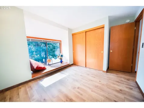2235 SW Marigold Street Portland OR 97219