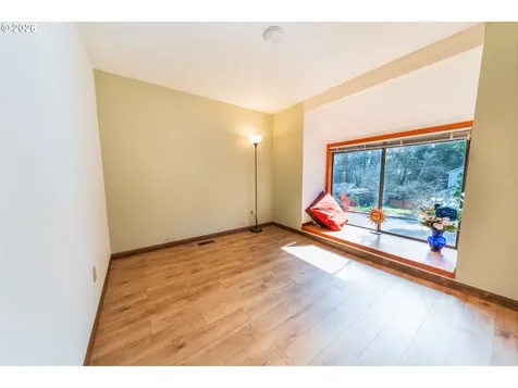 2235 SW Marigold Street Portland OR 97219