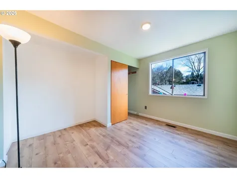 2235 SW Marigold Street Portland OR 97219
