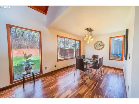 2235 SW Marigold Street Portland OR 97219