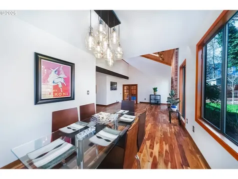 2235 SW Marigold Street Portland OR 97219