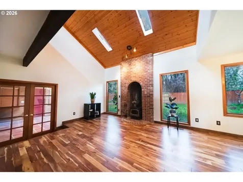 2235 SW Marigold Street Portland OR 97219