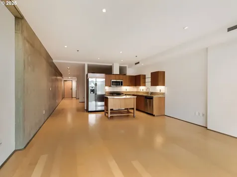 1221 SW 10th Avenue Portland OR 97205
