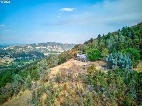 599 Horizon Lane Myrtle Creek OR 97457