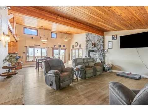 599 Horizon Lane Myrtle Creek OR 97457