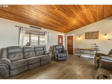 599 Horizon Lane Myrtle Creek OR 97457