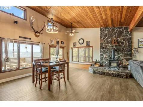 599 Horizon Lane Myrtle Creek OR 97457
