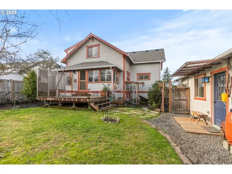 514 Norway Street Silverton OR 97381