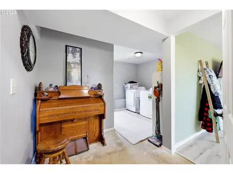 920 SW Cherry Park Road Troutdale OR 97060