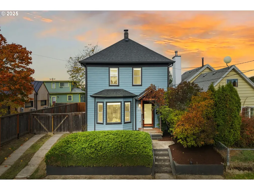 7217 N Catlin Avenue Portland OR 97203