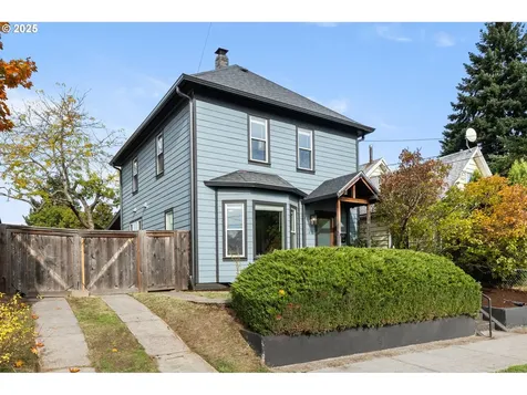 7217 N Catlin Avenue Portland OR 97203