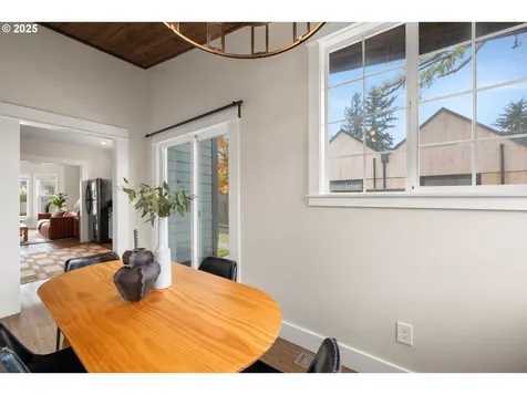7217 N Catlin Avenue Portland OR 97203