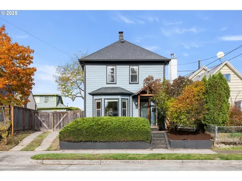 7217 N Catlin Avenue Portland OR 97203
