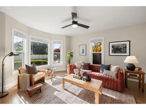7217 N Catlin Avenue Portland OR 97203