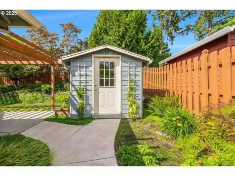 1141 Monroe Street Lafayette OR 97127