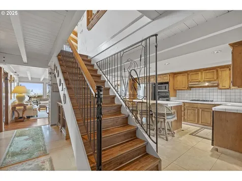 5203 NW Keel Avenue Lincoln City OR 97367
