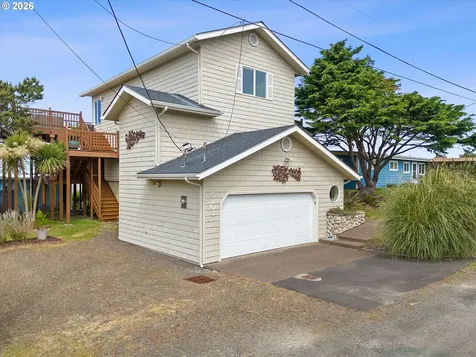 5203 NW Keel Avenue Lincoln City OR 97367