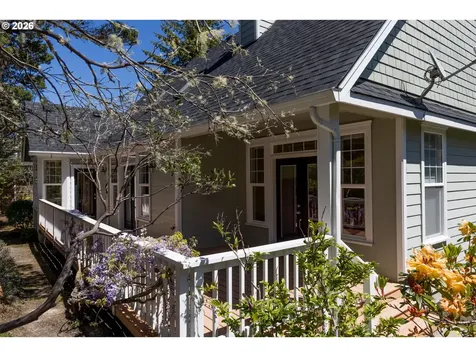 1021 Prestwick Court Florence OR 97439