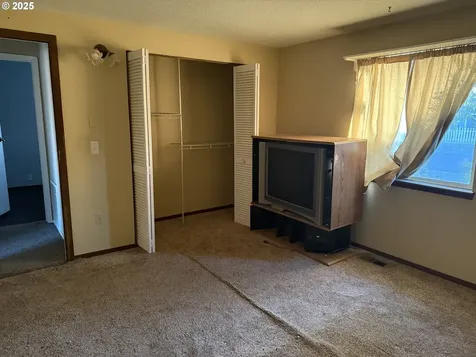300 N First Street Irrigon OR 97844