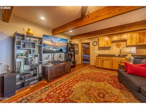 7667 NE Park Lane Otis OR 97368