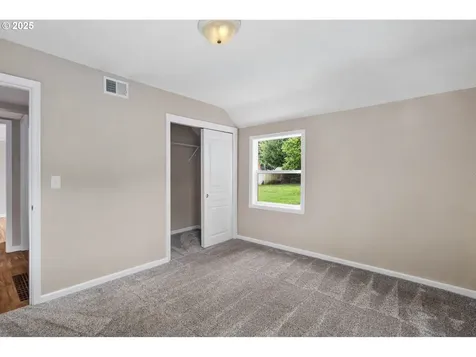 108 NE Whitney Street Camas WA 98607