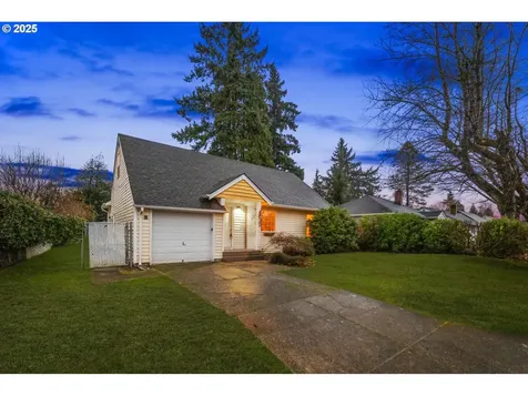 108 NE Whitney Street Camas WA 98607