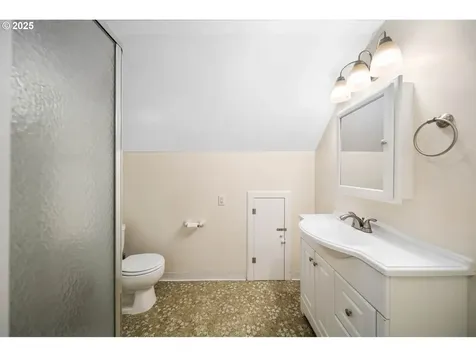 108 NE Whitney Street Camas WA 98607