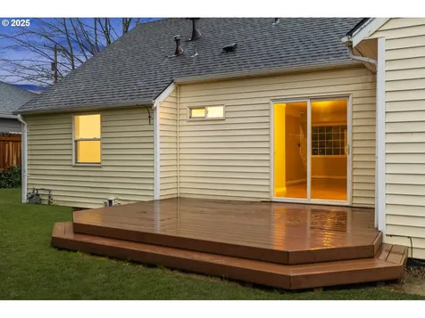 108 NE Whitney Street Camas WA 98607