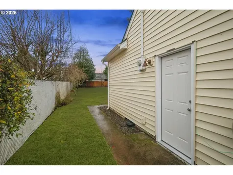 108 NE Whitney Street Camas WA 98607