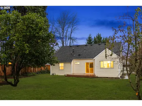 108 NE Whitney Street Camas WA 98607