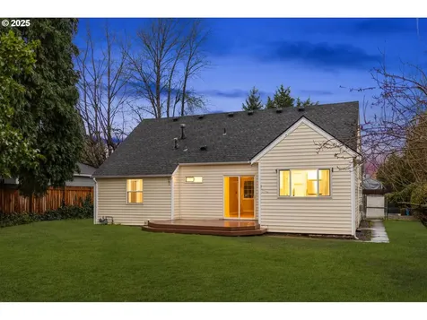 108 NE Whitney Street Camas WA 98607