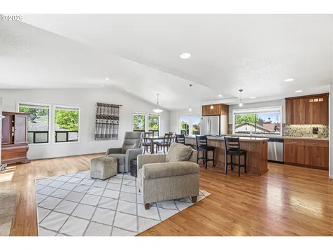 6705 NW Dogwood Drive Vancouver WA 98663