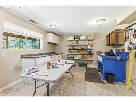 6705 NW Dogwood Drive Vancouver WA 98663