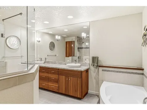 6705 NW Dogwood Drive Vancouver WA 98663