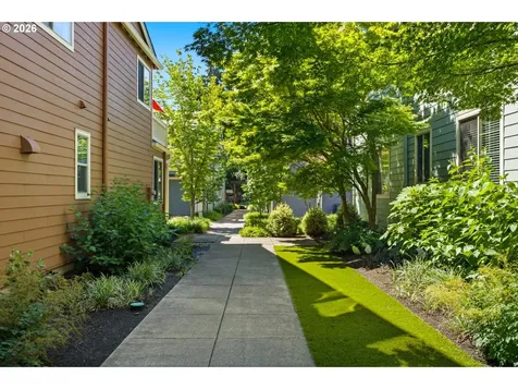 1406 SE Umatilla Street Portland OR 97202