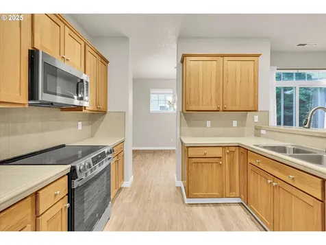 11759 SW Murre Terrace Beaverton OR 97007
