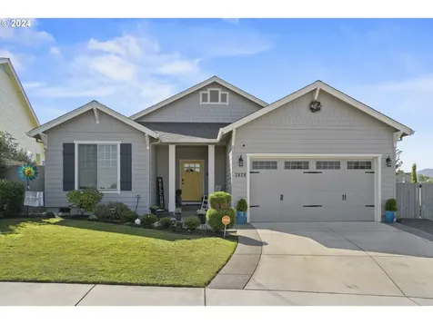 3828 Sherwood Park Drive Medford OR 97504