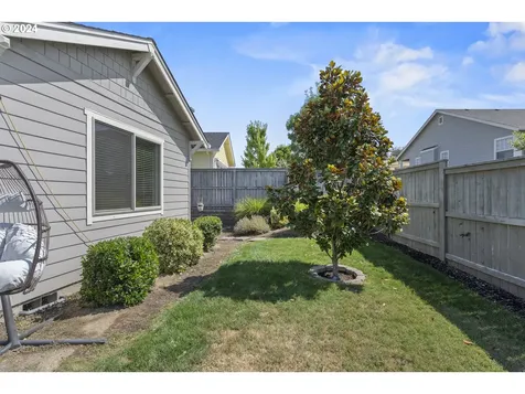 3828 Sherwood Park Drive Medford OR 97504