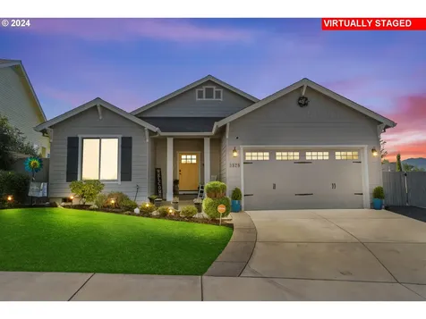 3828 Sherwood Park Drive Medford OR 97504