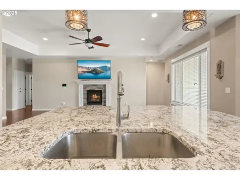 3828 Sherwood Park Drive Medford OR 97504