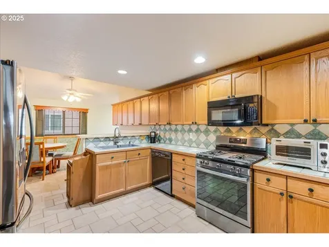 265 NW Angela Lane Hillsboro OR 97124