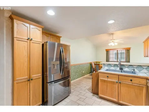 265 NW Angela Lane Hillsboro OR 97124