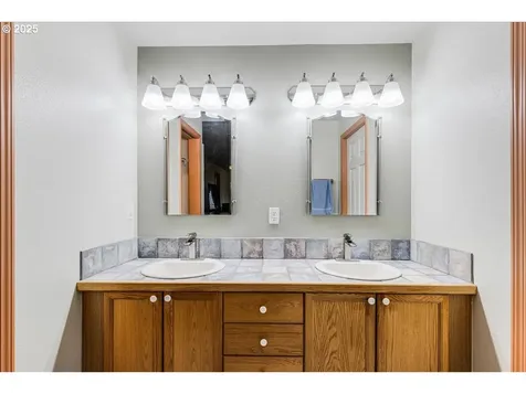 265 NW Angela Lane Hillsboro OR 97124