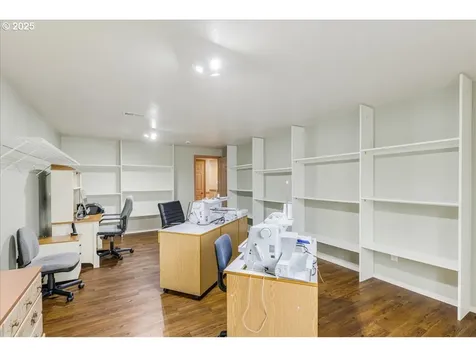 265 NW Angela Lane Hillsboro OR 97124
