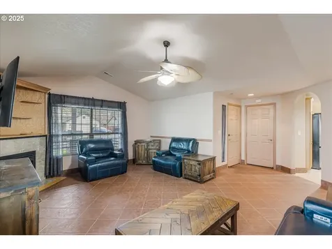 265 NW Angela Lane Hillsboro OR 97124