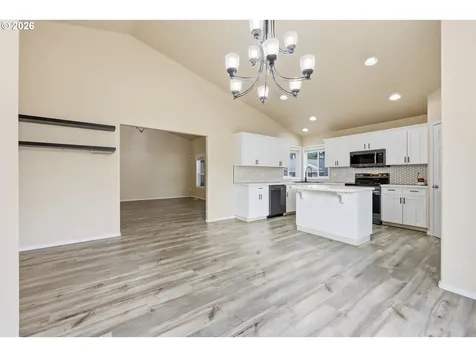 1411 SE 182nd Avenue Vancouver WA 98683
