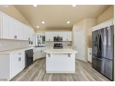 1411 SE 182nd Avenue Vancouver WA 98683