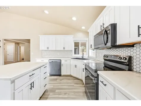 1411 SE 182nd Avenue Vancouver WA 98683